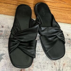 Vince Black Leather Slides